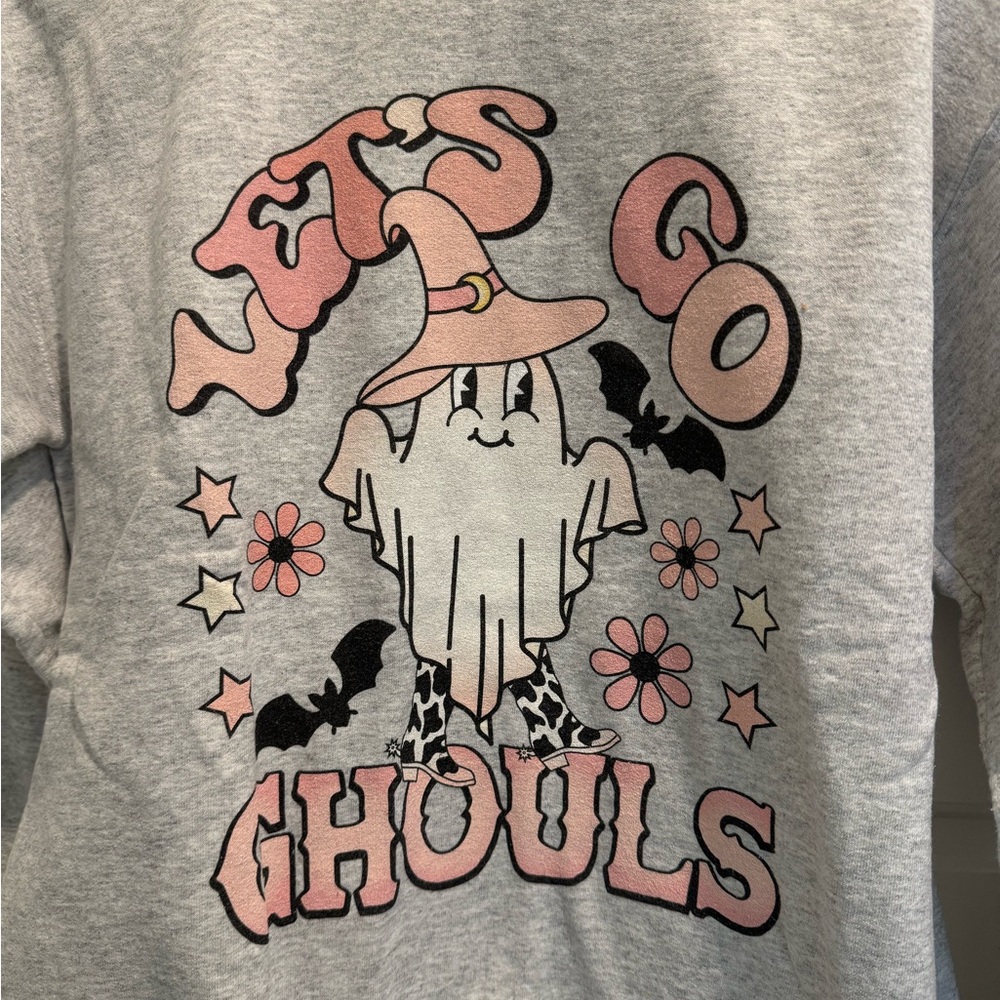 Fall/Halloween Ghost Let's Go Ghouls Sweatshirt Size Women’s Small - Picture 4 of 4